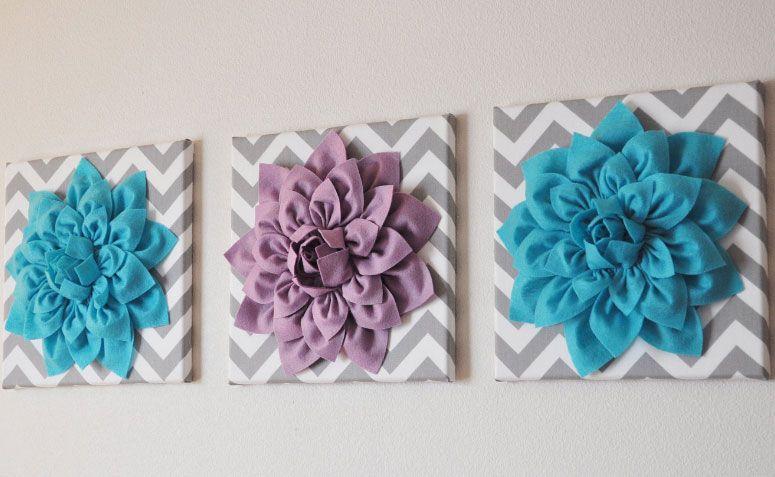 Quadro 3d com flores por R$275,07 no <a https://www.etsy.com/pt/listing/115275778/choose-three-colors-dahlia-wall-flowers?ref=market" target="_blank">Etsy</a>