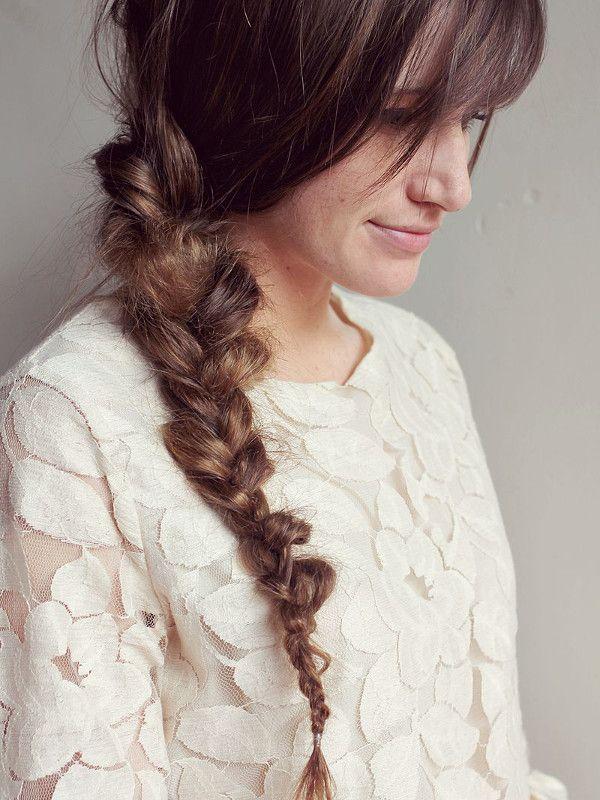 Reprodução/<a href="http://www.abeautifulmess.com/2012/06/how-to-style-a-messy-braid.html" target="_blank">A Beautiful Mess</a>