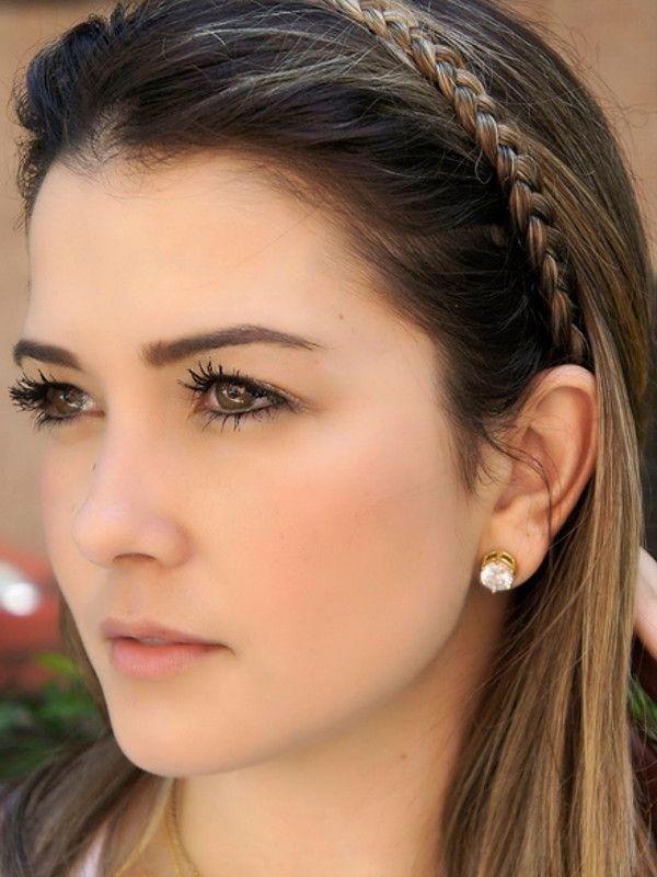 Reprodução/<a href="http://particularites.com.br/2013/04/23/tutorial-tiara-de-tranca/" target="_blank">Particularités</a>