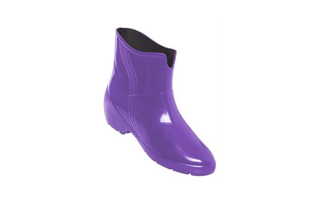 Bota Galocha Roxa por R$39,99 na <a href="http://www.posthaus.com.br/moda/bota-galocha-feminina-roxa_art140599_61.html" target="_blank"> Posthaus</a>