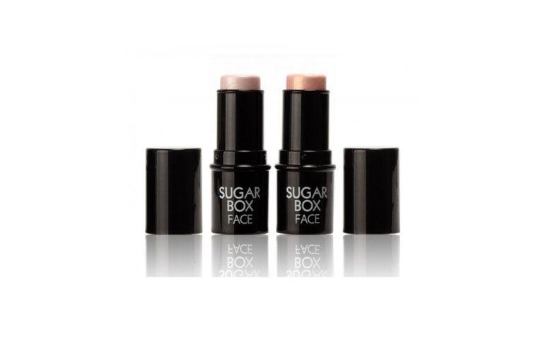 Iluminador Sugar Box Bastão por R$ 42,90 na <a href="http://www.boracolegashop.com.br/4717759-Iluminador-Sugar-Box-Highlighter-Stick" target="_blank">Bora Colega Shop</a>