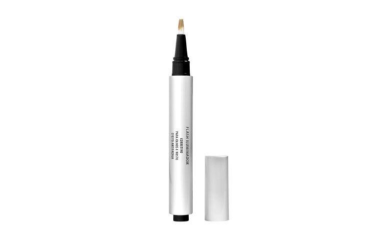 Make B. Flash Iluminador por R$ 50,99 no <a href="http://www.boticario.com.br/make-b--flash-iluminador-25g-111flashilumin/p" target="_blank">O Boticário</a>