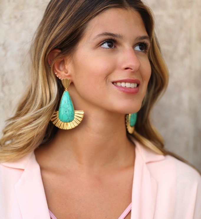 Foto: Reprodução / <a href=" http://annafasano.com.br/look-macaquinho-fabrique-store/" target="_blank">Anna Fasano</a>
