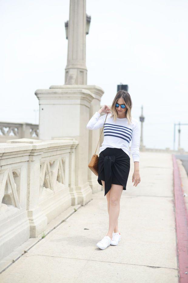 Foto: Reprodução / <a href="http://cupcakesandcashmere.com/fashion/walk-along-the-bridge" target="_blank">Cupcakes and Cashmere</a>