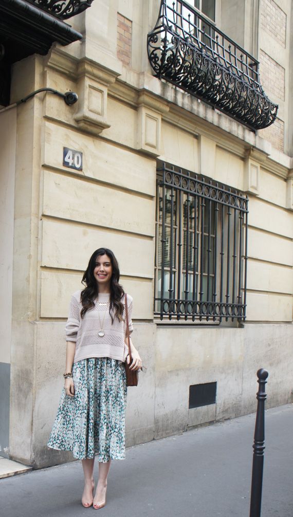 Foto: Reprodução / <a href="http://www.garotasestupidas.com/look-do-dia-saia-midi/" target="_blank">Garotas Estúpidas</a>