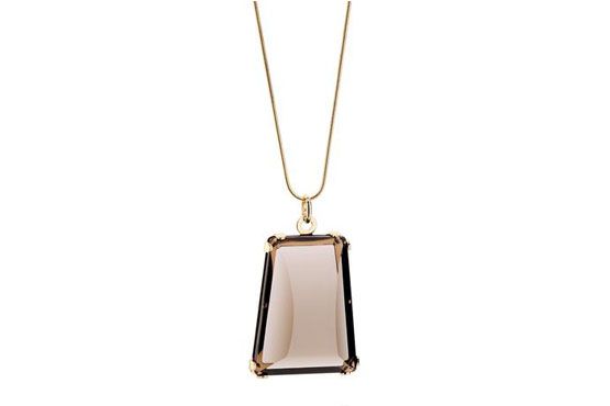 <p>O pingente de pedra - Rommanel por R$170. </p>