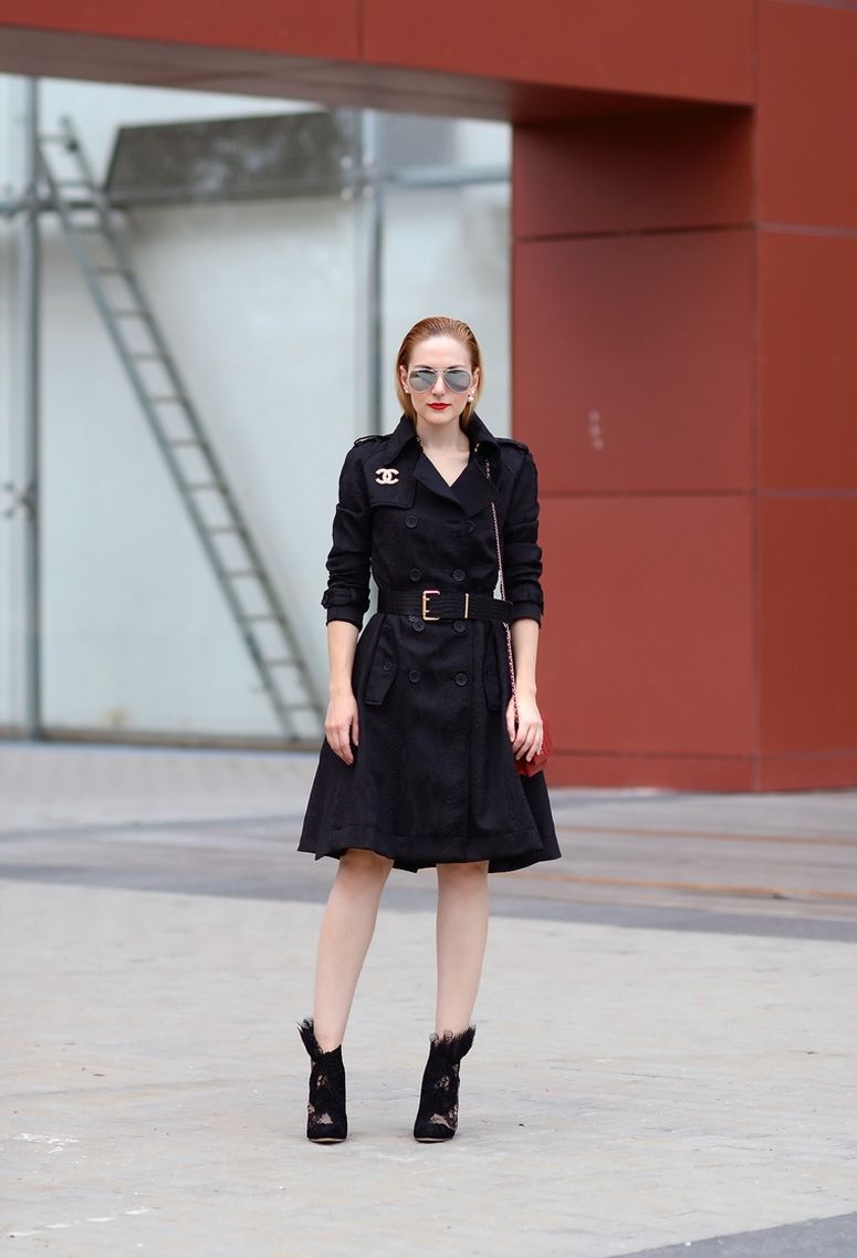 Foto: Reprodução / <a href="http://www.ohmyvogue.com/2014/10/trench-weather.html" target="_blank">Oh My Vogue</a>