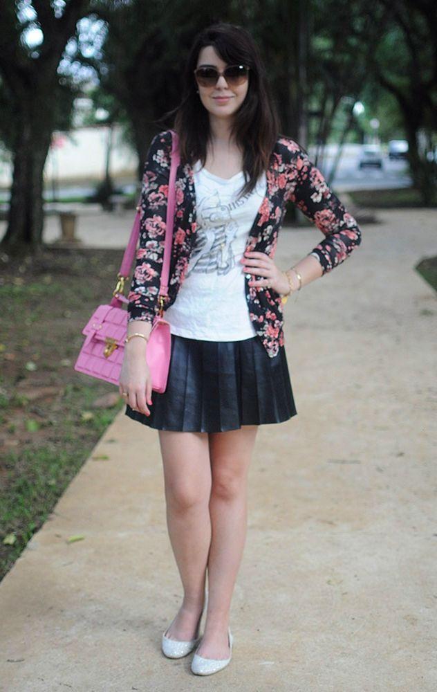 Foto: Reprodução / <a href="http://www.justlia.com.br/2013/01/look-do-dia-cardiga-floral-e-bruna-vieira/" target="_blank">Just Lia</a>