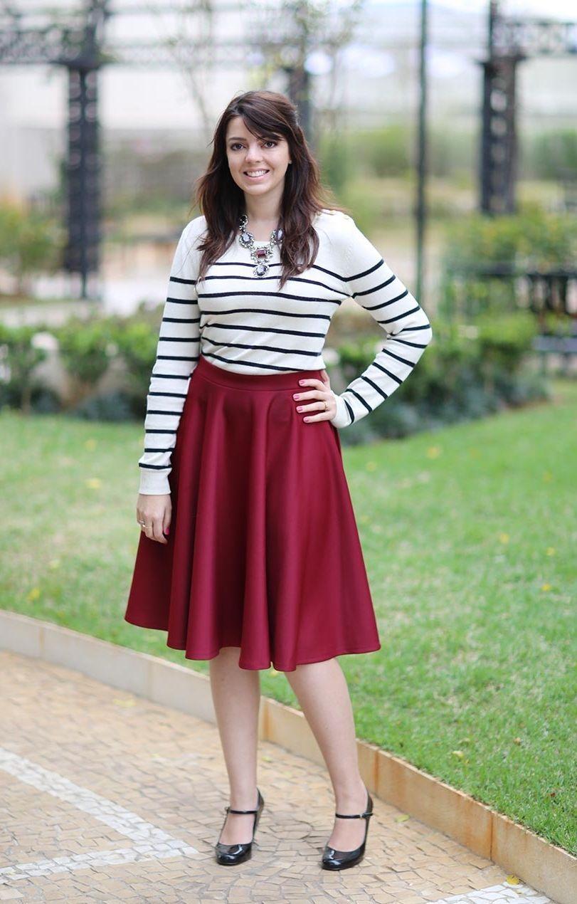 Foto: Reprodução / <a href="http://www.justlia.com.br/2014/07/look-do-dia-saia-midi-e-listras/" target="_blank">Just Lia</a>