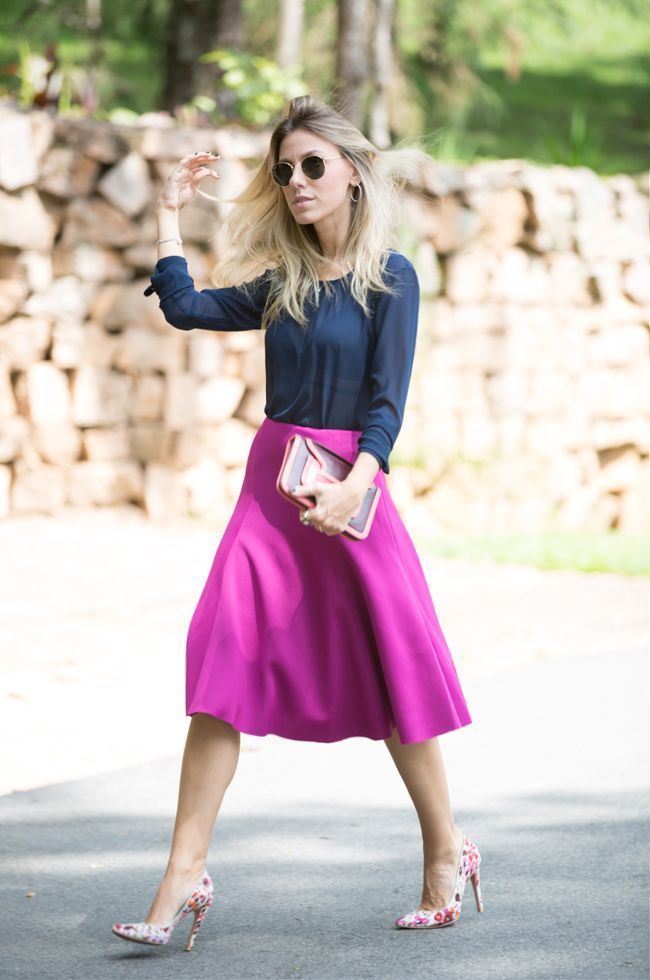 Foto: Reprodução / <a href="http://www.glam4you.com/look-dia-fucsia-e-marinho/" target="_blank">Glam4you</a>