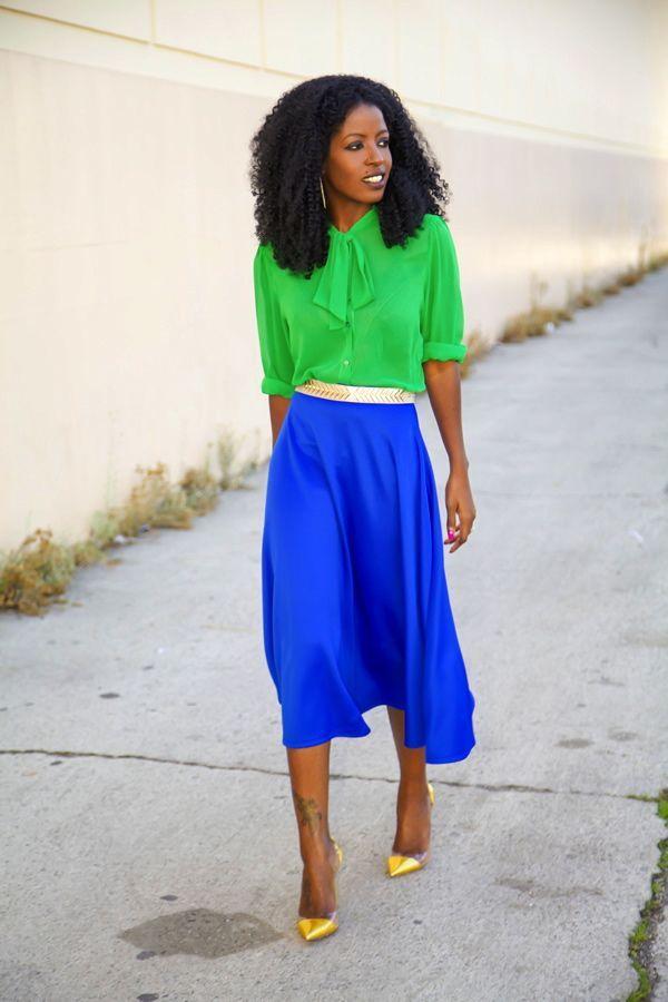 Foto: Reprodução / <a href="http://stylepantry.com/2013/12/27/bow-blouse-circle-midi-skirt/" target="_blank">Style Pantry</a>