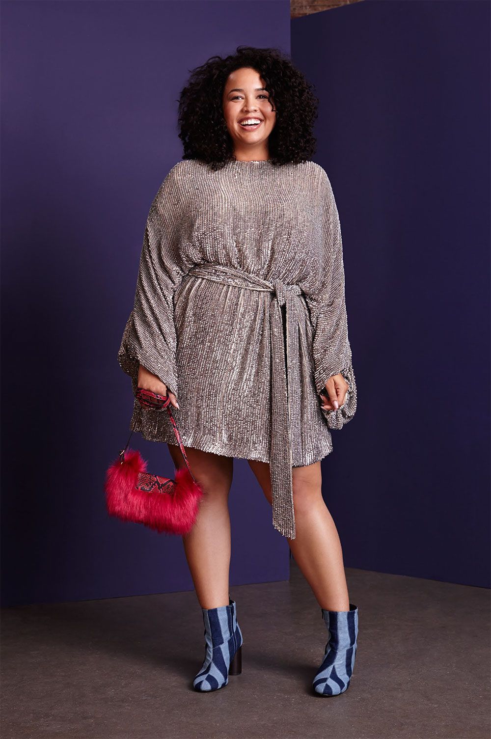 Foto: Reprodução / <a href="http://juromano.com/moda/roupas-plus-size-fashion-gabi-gregg-posa-para-nova-linha-bafo-da-asos-curve" target="_blank">Ju Romano</a>