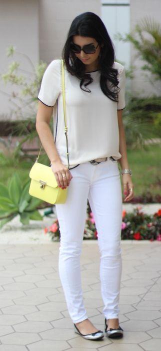 Foto: Reprodução / <a href="http://www.borboletasnacarteira.com.br/look/look-total-white-bolsa-amarela/" target="_blank">Borboletas na Carteira</a>