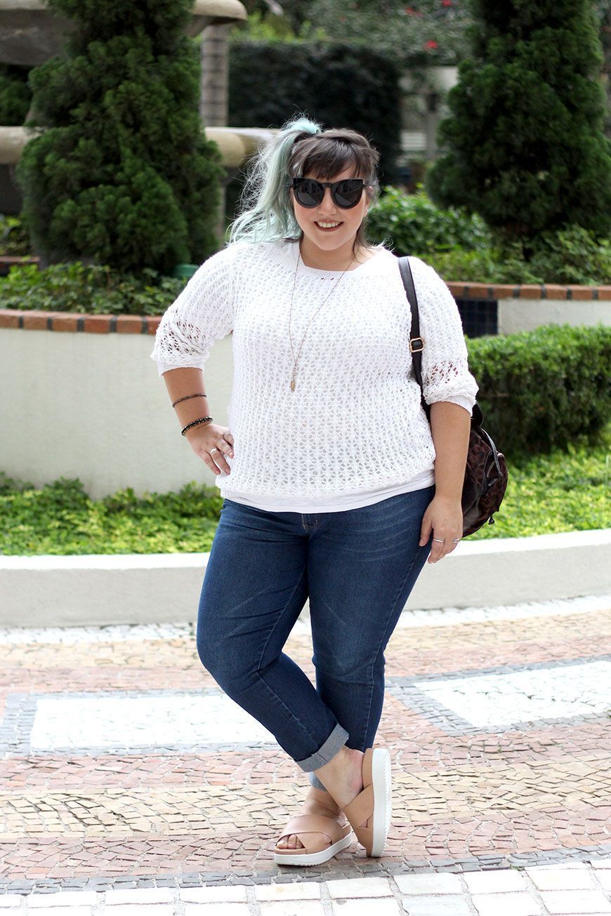 Foto: Reprodução / <a href="http://juromano.com/looks/chinelo-de-plataforma-e-mochila-fashion-para-um-look-mais-relax" target="_blank">Blog da Ju Romano</a>