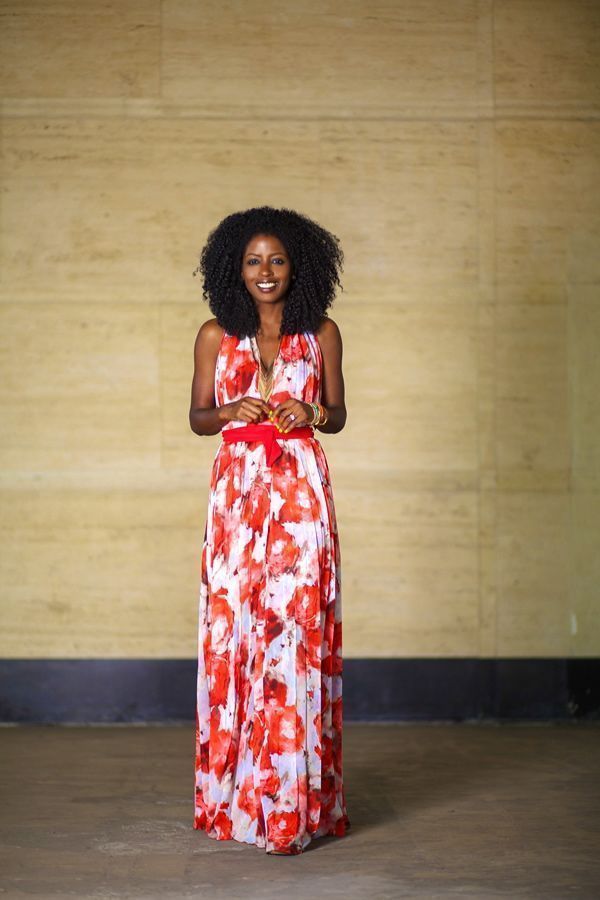 Foto: Reprodução / <a href="http://stylepantry.com/2013/07/22/pleated-rose-print-maxi-dress/" target="_blank">Style Pantry</a>