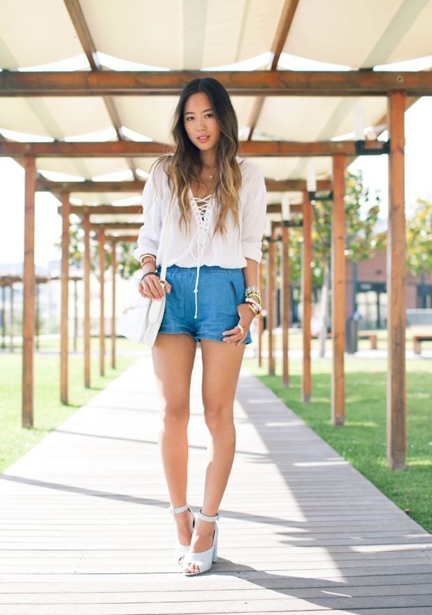 Foto: Reprodução / <a href="http://www.songofstyle.com/2012/06/icy-whites-and-icy-blues.html" target="_blank">Song of Style</a>