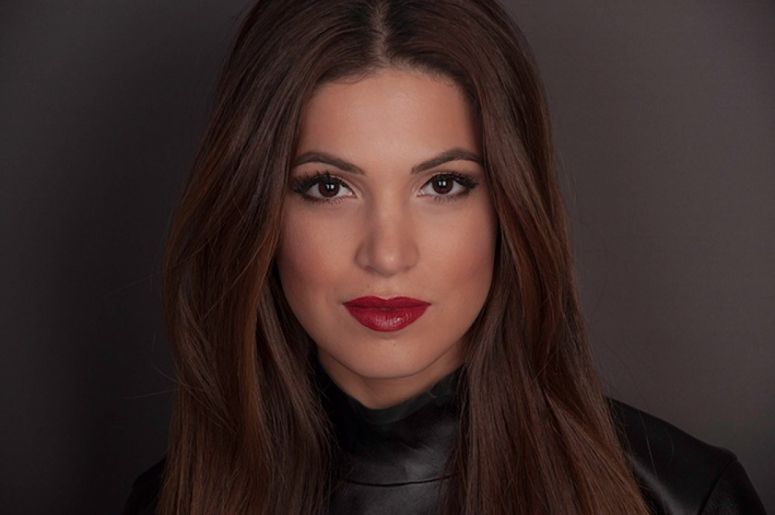 Foto: Reprodução / <a href="http://neginmirsalehi.com/beauty/a-christmas-make-up-look" target="_blank">Negin Mirsalehi</a>