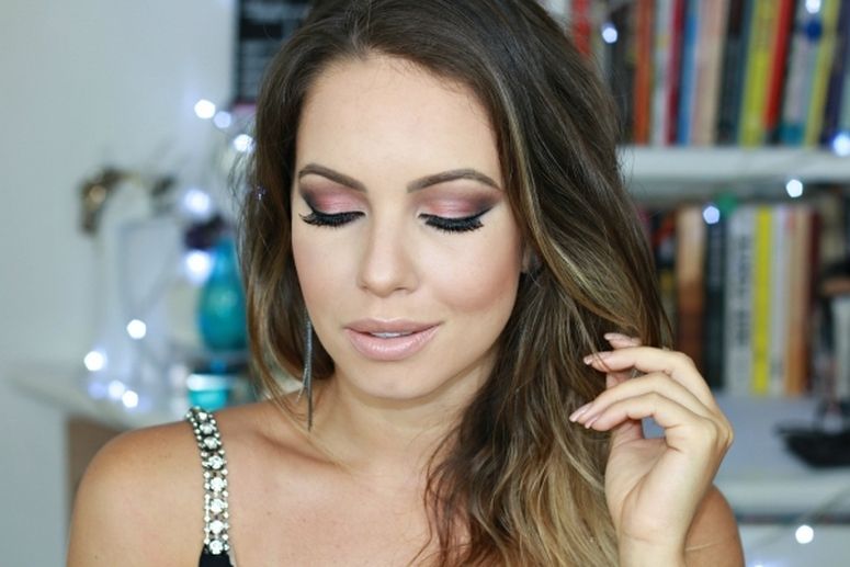 Foto: Reprodução / <a href="http://www.julianagoes.com.br/post/maquiagem-marsala-a-cor-de-2015/462" target="_blank">Juliana Goes</a>