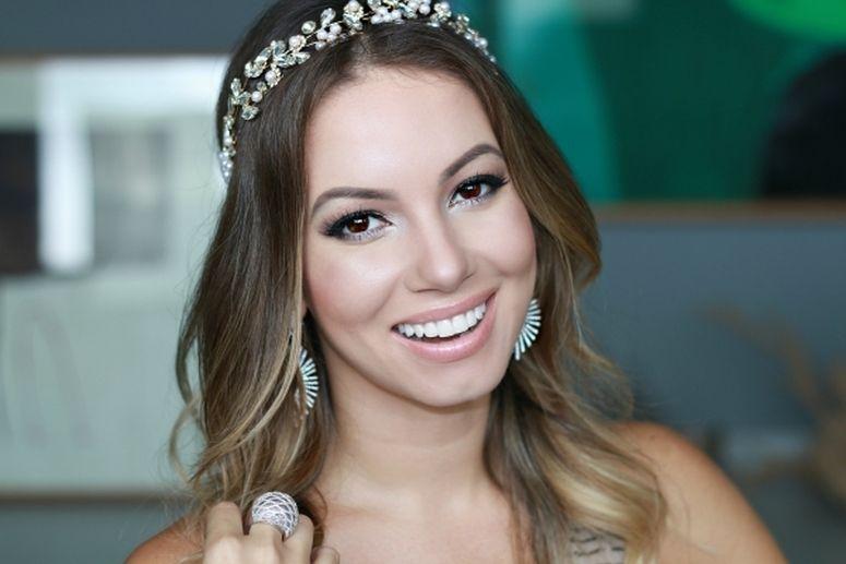 Foto: Reprodução / <a href="http://www.julianagoes.com.br/post/tutorial-de-maquiagem-miss-universo/497" target="_blank">Juliana Goes </a>