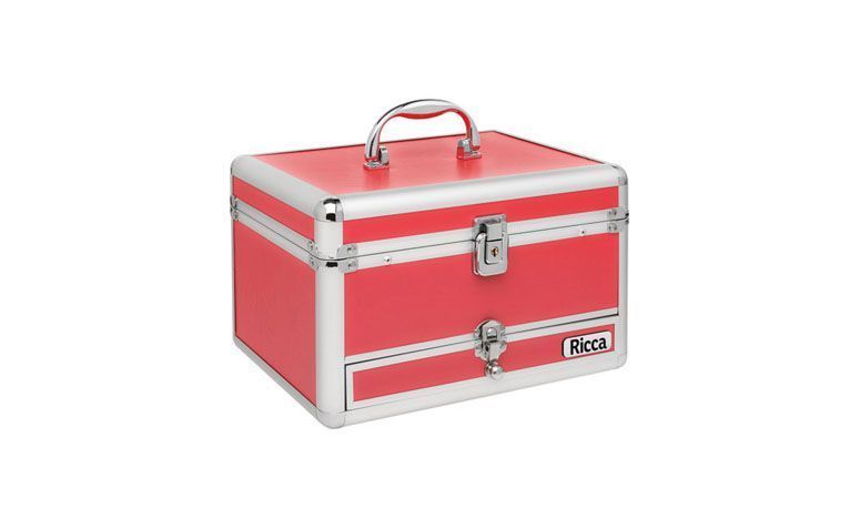 Maleta Ricca por R$107,91 na <a href="http://www.americanas.com.br/produto/120898716/frasqueira-maleta-grande-vermelha-ricca" target="_blank">Americanas</a>