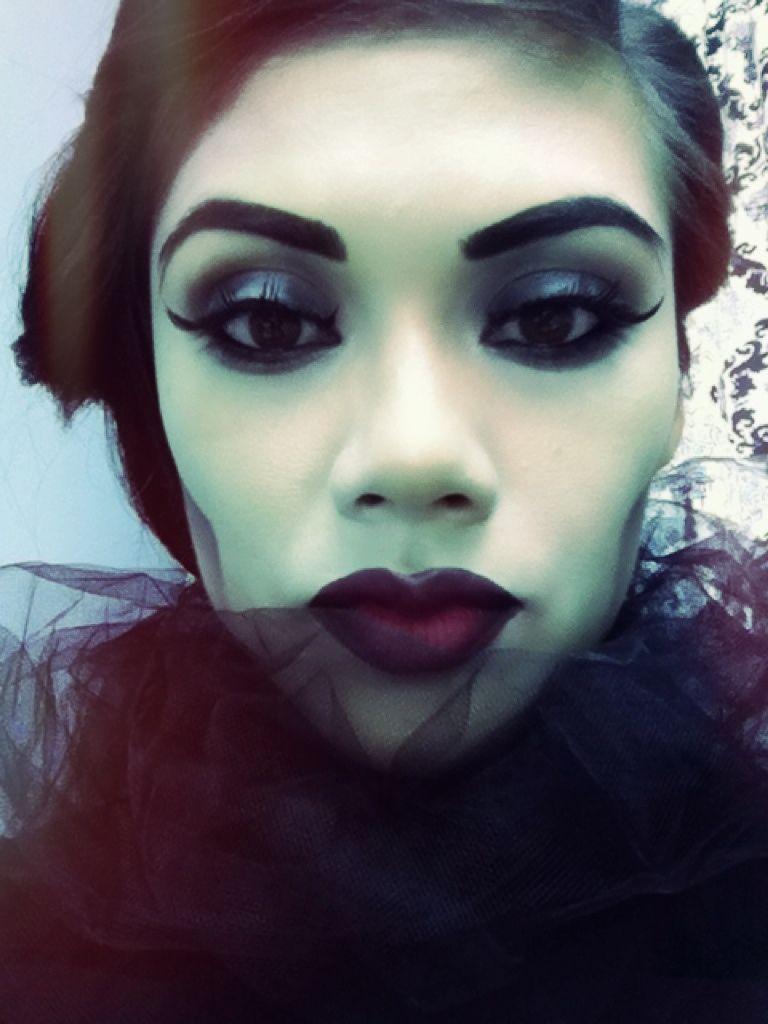 Foto: Reprodução / <a href="http://ladyartlooks.com/2012/10/29/halloween-witch-tutorial/" target="_blank">Lady Art Looks</a>