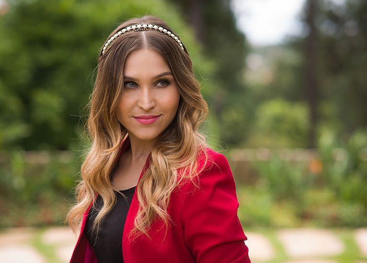 Foto: Reprodução / <a href="http://chatadegalocha.com/2014/12/look-da-lu-vermelho-dourado/" target="_blank">Chata De Galocha</a>