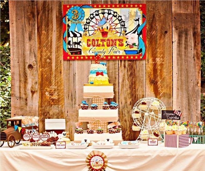 Foto: Reprodução / <a href="http://pizzazzerie.com/parties/childrens-parties/vintage-donald-duck-county-fair-birthday-party/" target="_blank">Pizzazzerie</a>