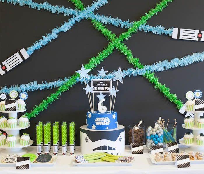 Foto: Reprodução / <a href="http://www.petitepartystudio.com/2015/05/star-wars-birthday-party/" target="_blank">Petit Party Studio</a>