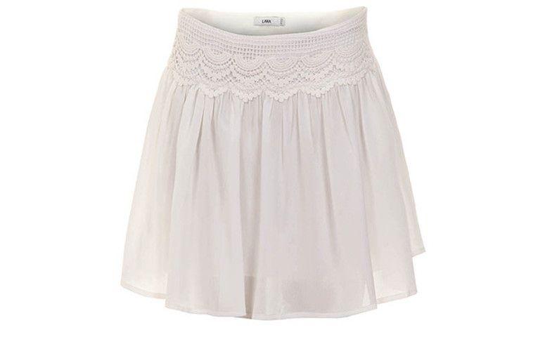 Saia Rendada Lara - Natural por R$ 47,99 na <a href="http://www.passarela.com.br/passarela/produto/saia-rendada-lara-v15259-natural-6400839463-0" target="blank_">Passarela</a>