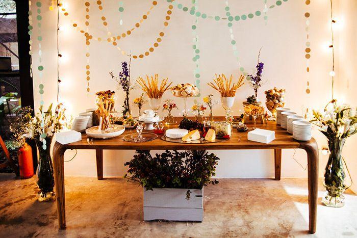 Foto: Reprodução / <a href="http://www.anoivadebotas.com.br/cinthia-jonas-mini-wedding-em-casa/" target="_blank">A noiva de botas</a>