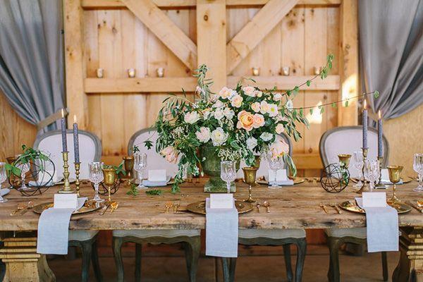 Foto: Reprodução / <a href="http://heyweddinglady.com/rustic-sophistication-wedding-shoot-wine-country/" target="_blank">Hey wedding lady</a>