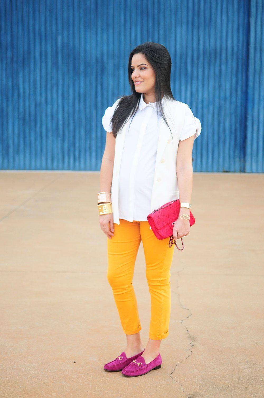 Foto: Reprodução / <a href="http://www.blogdamariah.com.br/index.php/2013/06/look-do-dia-colour-pants/" target="blank_">Blog da Mariah</a>