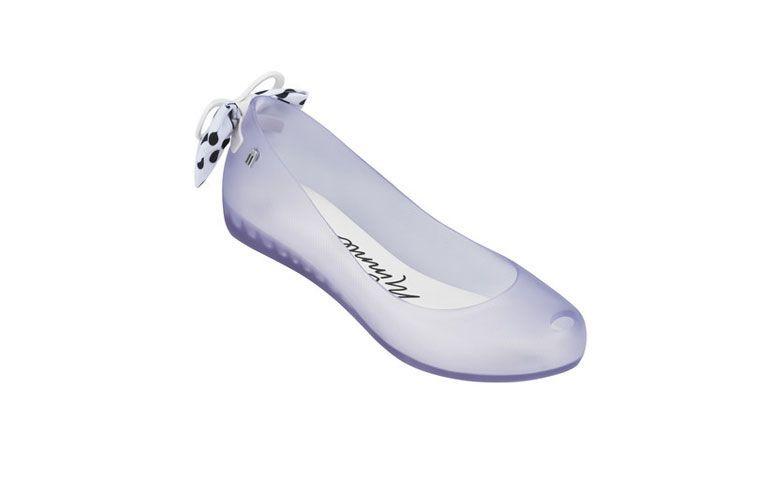 Sapatilha Ultragirl + Minnie por R$ 140,00 na <a href=" http://lojamelissa.com.br/wanna-be-carioca/ultragirl-minnie-ii" target="_blank">Melissa</a>