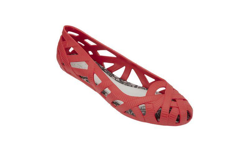 Sapatilha Jean + Jason Wu II por R$ 60,00 na <a href="http://lojamelissa.com.br/bazar/jean-jason-wu-iii-31199 " target="_blank">Melissa </a>