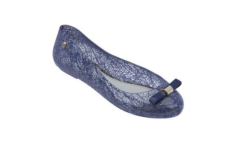 Sapatilha Space love + Jason Wu por R$ 140,00 na <a href="http://lojamelissa.com.br/wanna-be-carioca/space-love-jason-wu " target="_blank"> Melissa </a>