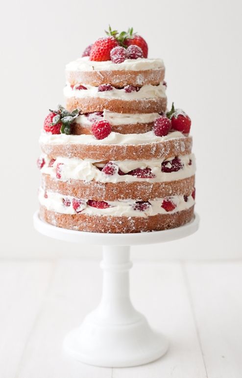 Foto: Reprodução / <a href="http://matchboxkitchen.com/blog/naked-strawberry-rasberry-shortcake-how-to-make-almost-any-cake/" target="_blank">Match box kitchen</a>