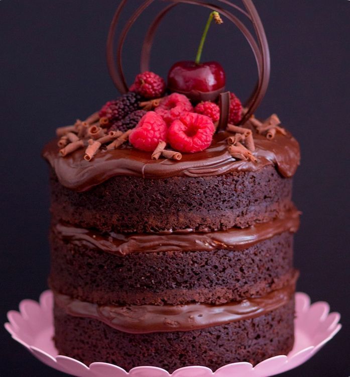 Foto: Reprodução / <a href="http://www.icouldkillfordessert.com.br/receitas/bolo/mini-naked-cake-de-nutella/" target="_blank">I could kill for dessert</a>