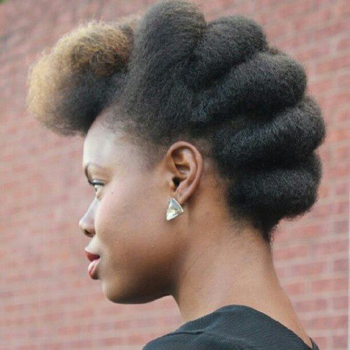 Foto: Reprodução / <a href="http://cocoafab.com/natural-style-to-try-the-cinnamon-roll-updo/" target="_blank">Cocoa Fab</a>