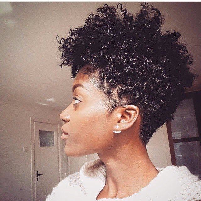 Foto: Reprodução / <a href="http://www.blackhairinformation.com/general-articles/playlists/are-you-thinking-about-a-tapered-fro-check-out-these-16-styles-gallery/" target="_blank">Black hair information</a>