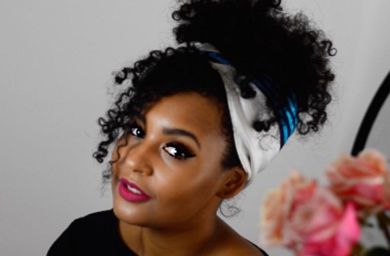 Foto: Reprodução / <a href="http://gisellafrancisca.com/2014/08/16/video-tutorial-penteado-2-em-1/?lang=pt-br" target="_blank">Gisela Francisca</a>