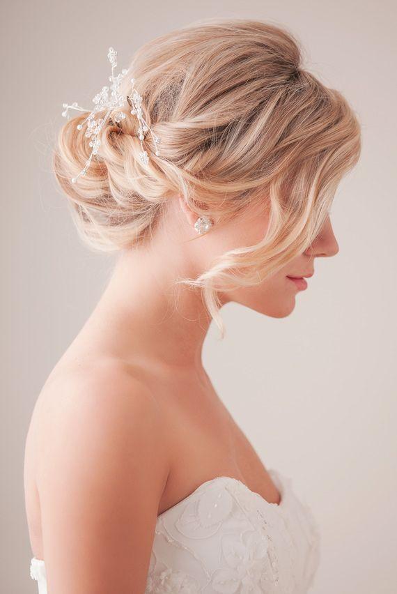 Foto: Reprodução / <a href="http://www.100layercake.com/blog/2013/05/24/bridal-hair-tutorial-2/" target="_blank">100 Layer Cake</a>