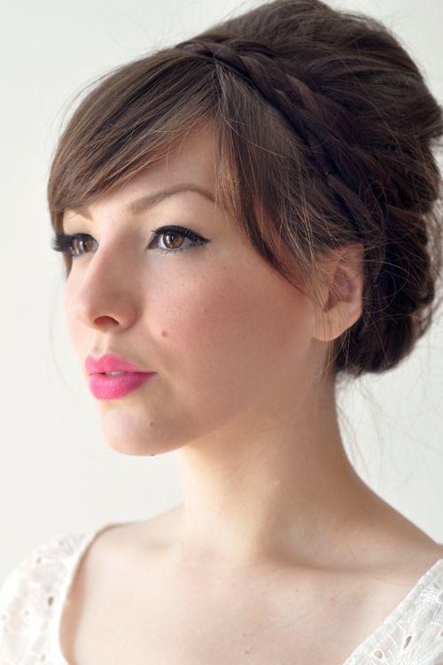 Foto: Reprodução / <a href="http://bridalmusings.com/2011/07/beauty-school-bridal-hair-tutoria/" target="_blank">Bridal Musings</a>