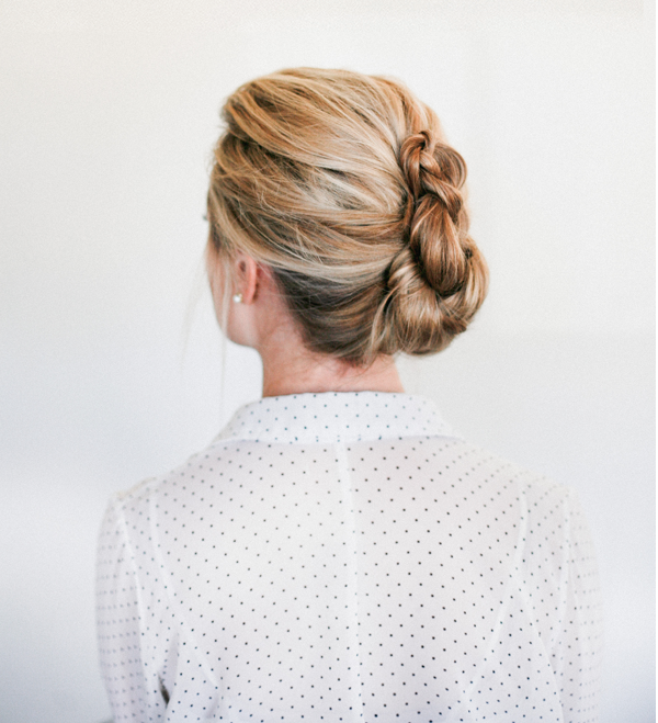 Foto: Reprodução / <a href="http://www.oncewed.com/diy/french-braided-twist/" target="_blank">Once Wed</a>