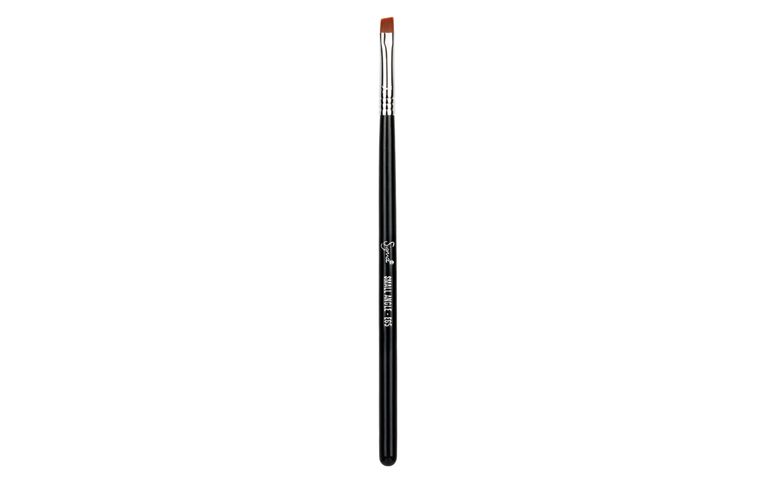 <a href="http://sigma-beauty.7eer.net/c/123232/146780/2835?u=http%3A%2F%2Fwww.sigmabeauty.com%2FE65_Small_Angle_p%2Fe65.htm" target="_blank">E65 Small Angle</a> por US$14