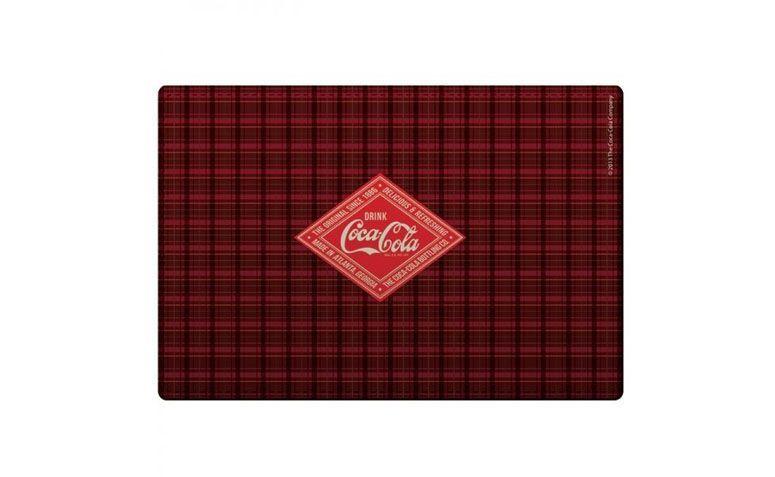 Jogo americano Coca-Cola por R$39,90 na <a href="http://www.lojatip.com.br/jogo-americano-e-porta-copos-coca-cola-xadrez" target="blank_">Loja Tip</a>
