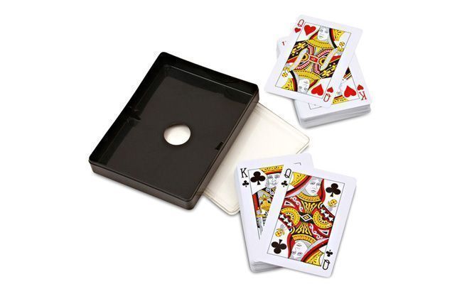Set dengan 2 game dek untuk $ 15,75 di AS
