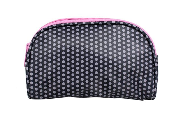 Nécessaire Oval bintik-bintik untuk R $ 20,00 di Macsi