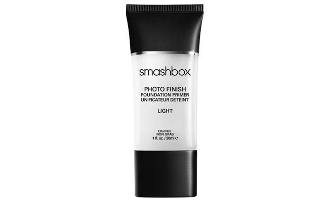 Creme Pré-Maquiagem  Photo Finish Foundation Primer Light por R$79 na <a href="http://www.sephora.com.br/smashbox/maquiagem/face/creme-pre-maquiagem-photo-finish-foundation-primer-light-16304" target="blank_">Sephora</a>