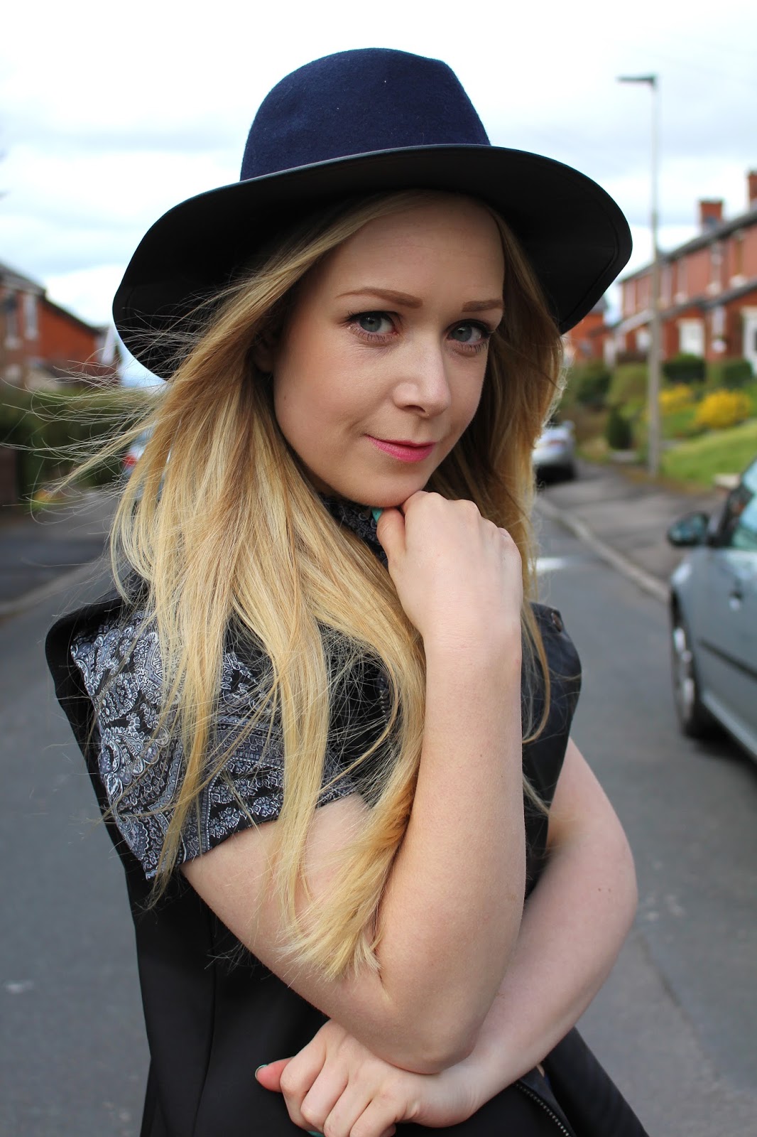 Loiro dourado - Foto: Reprodução / <a href="Uhttp://goo.gl/HLXuKzRL" target="_blank">Collage Me Pretty</a>