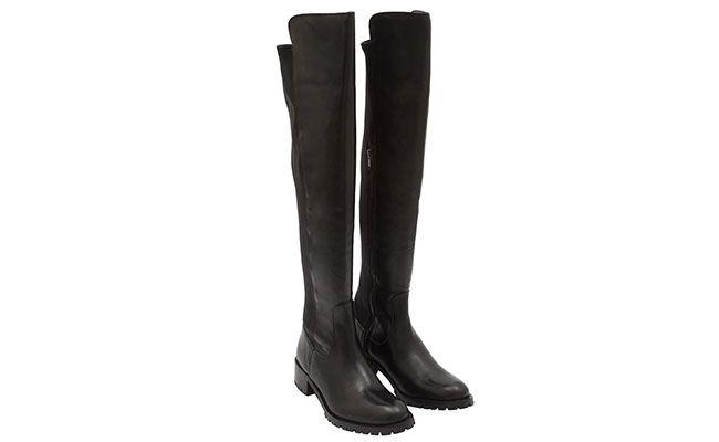 Bota cano alto flat Margot por R$539 na <a href="http://www.oqvestir.com.br/bota-over-the-knee---preta-43298.aspx/p" target="blank_">Oqvestir</a>